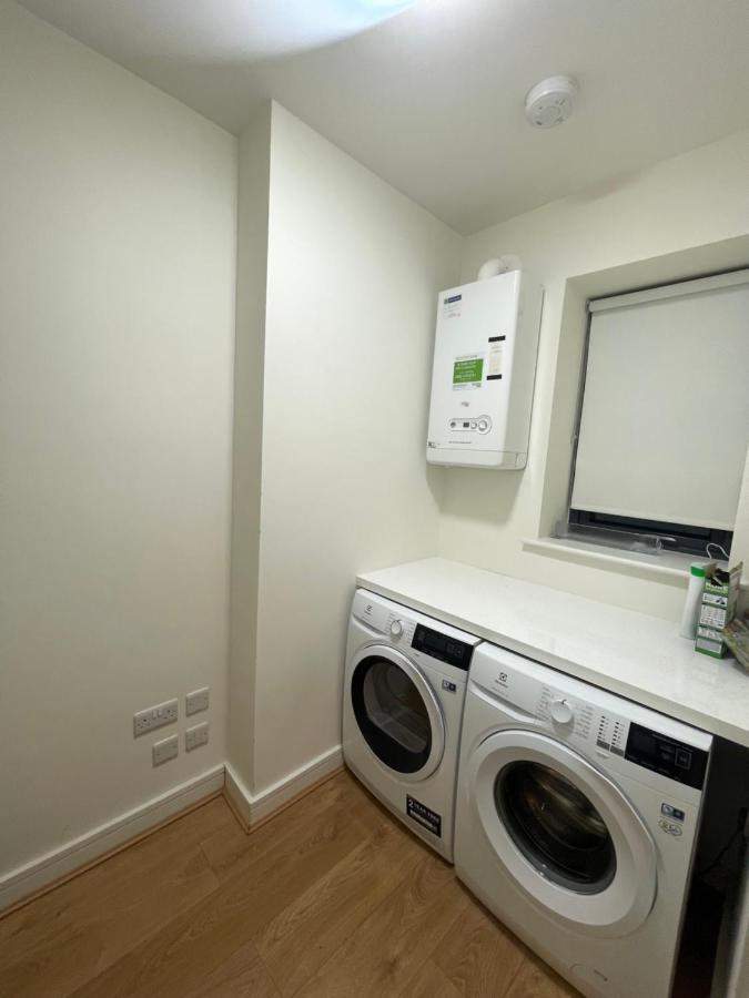 מיינות' Private Room In A New Shared Apartment מראה חיצוני תמונה