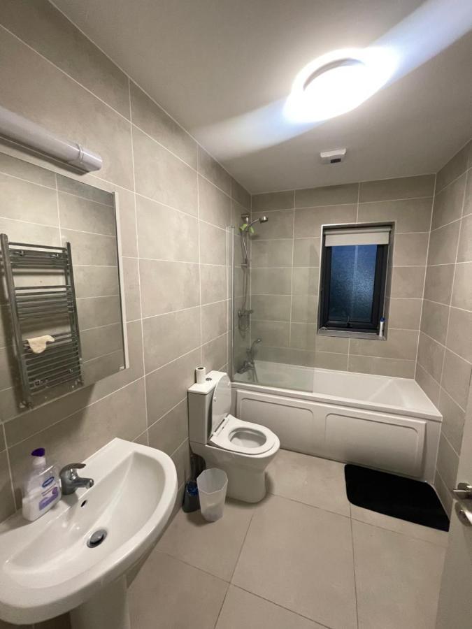 מיינות' Private Room In A New Shared Apartment מראה חיצוני תמונה